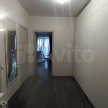 Продается 1-комнатная квартира, 42,2 м²