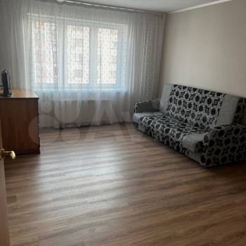 Сдается 1-комнатная квартира, 38 м²