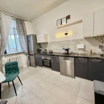 Сдается 1-комнатная квартира, 42 м²