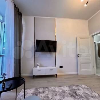 Сдается 1-комнатная квартира, 42 м²