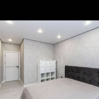 Сдается 2-х комнатная квартира, 100 м²