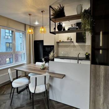 Продается 1-комнатная квартира, 43 м²