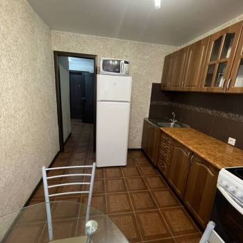 Сдается 1-комнатная квартира, 46,6 м²