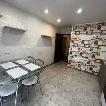 Продается 1-комнатная квартира, 35 м²
