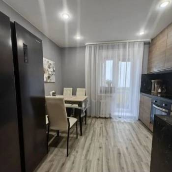 Продается Многокомнатная квартира, 74 м²