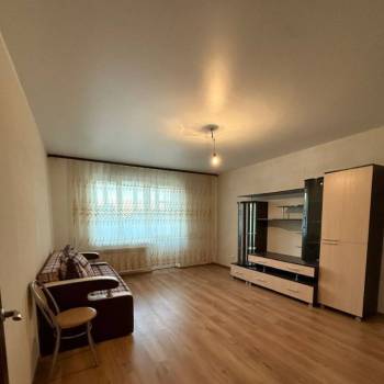 Продается 2-х комнатная квартира, 77,9 м²