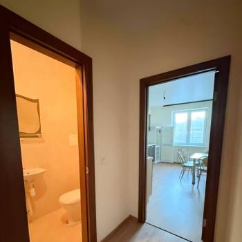 Продается 2-х комнатная квартира, 77,9 м²