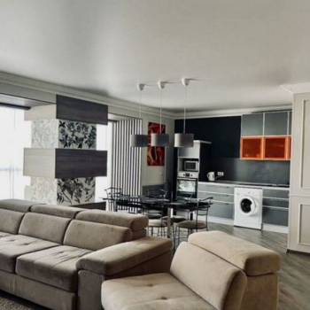 Продается 2-х комнатная квартира, 103,1 м²