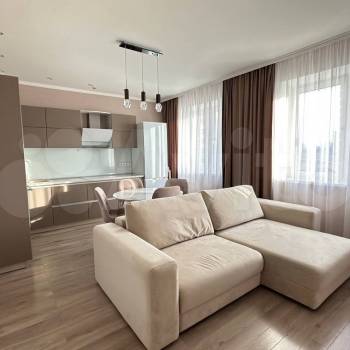Продается 1-комнатная квартира, 52,7 м²
