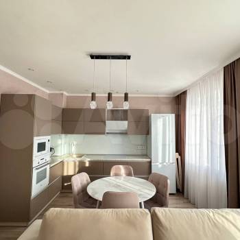 Продается 1-комнатная квартира, 52,7 м²