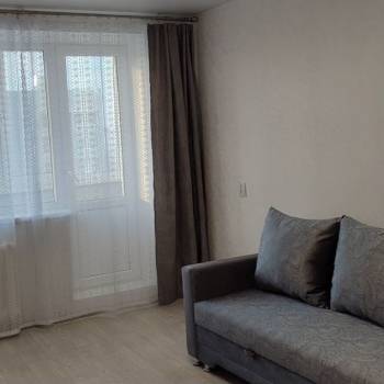 Сдается 1-комнатная квартира, 37 м²