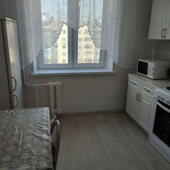 Сдается 1-комнатная квартира, 37 м²