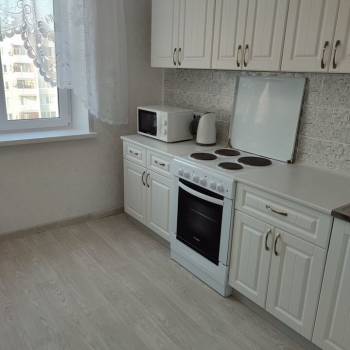 Сдается 1-комнатная квартира, 37 м²