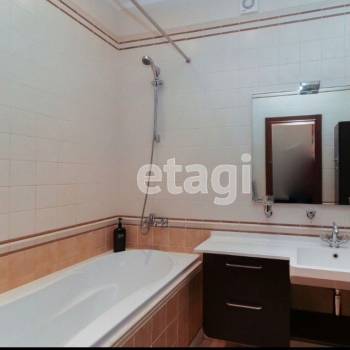 Сдается 2-х комнатная квартира, 69 м²