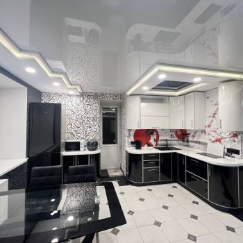 Продается 1-комнатная квартира, 77 м²