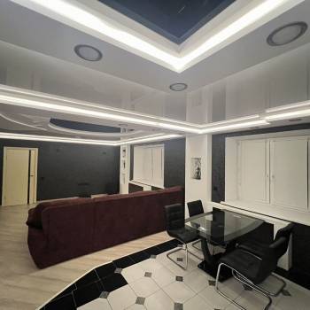 Продается 1-комнатная квартира, 77 м²