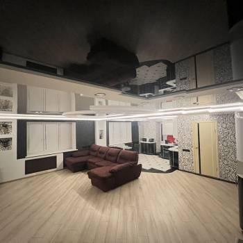 Продается 1-комнатная квартира, 77 м²