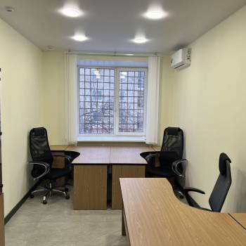 Продается Нежилое помещение, 241 м²