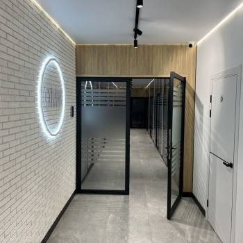 Продается Нежилое помещение, 241 м²