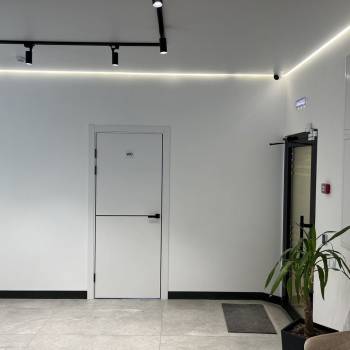 Продается Нежилое помещение, 241 м²