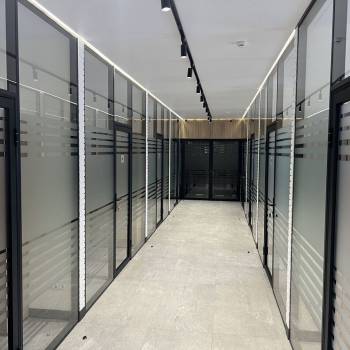Продается Нежилое помещение, 241 м²
