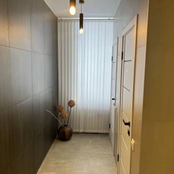 Продается Нежилое помещение, 241 м²