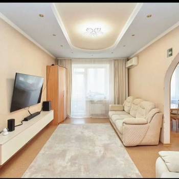 Продается Многокомнатная квартира, 136,6 м²