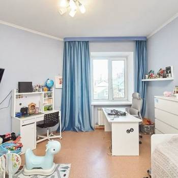 Продается Многокомнатная квартира, 136,6 м²