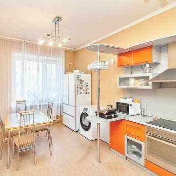 Продается Многокомнатная квартира, 136,6 м²