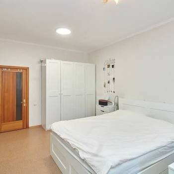 Продается Многокомнатная квартира, 136,6 м²