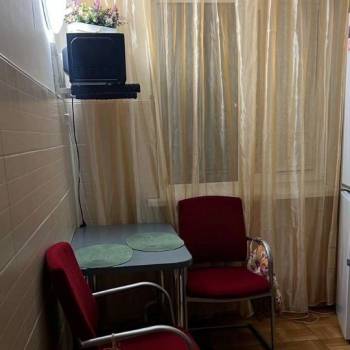 Продается 1-комнатная квартира, 36 м²