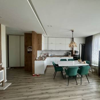 Сдается 2-х комнатная квартира, 74 м²