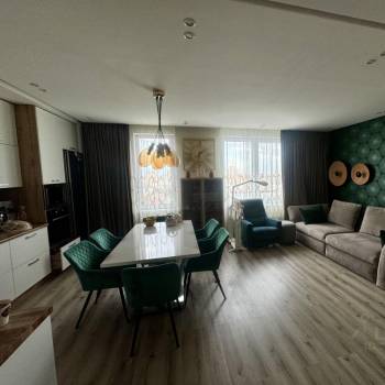 Сдается 2-х комнатная квартира, 74 м²
