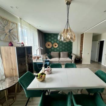 Сдается 2-х комнатная квартира, 74 м²