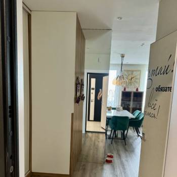 Сдается 2-х комнатная квартира, 74 м²