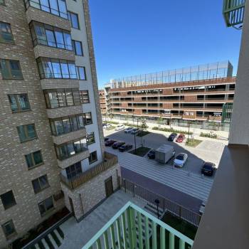 Продается 1-комнатная квартира, 40,4 м²
