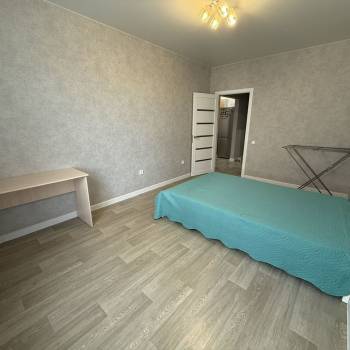 Сдается 1-комнатная квартира, 59 м²