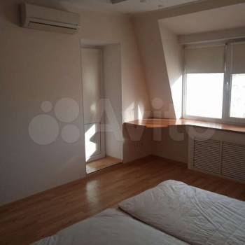 Продается Многокомнатная квартира, 130 м²