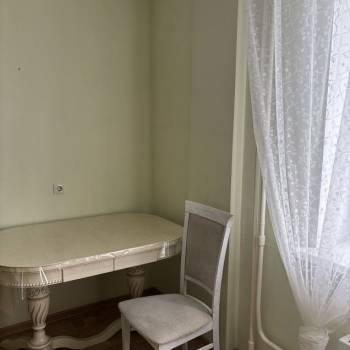 Сдается 1-комнатная квартира, 40 м²