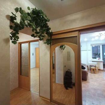 Сдается 1-комнатная квартира, 55,8 м²