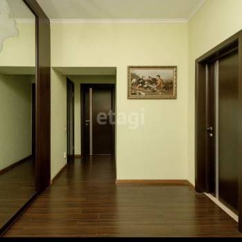 Продается Многокомнатная квартира, 167 м²
