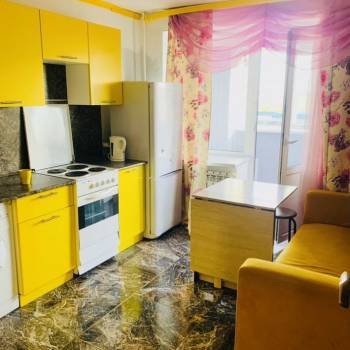 Сдается 1-комнатная квартира, 50 м²