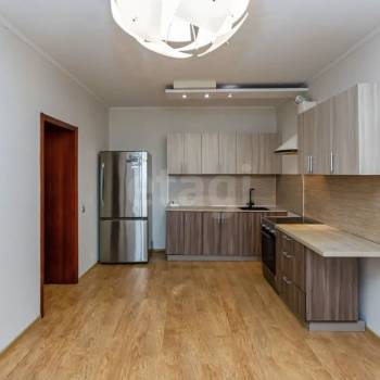 Продается 2-х комнатная квартира, 84 м²