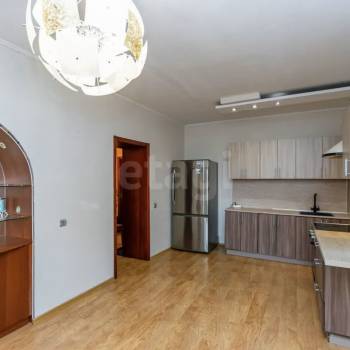 Продается 2-х комнатная квартира, 84 м²