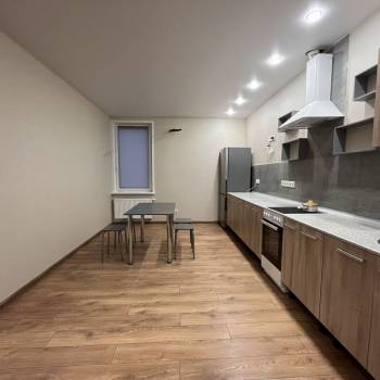 Сдается 2-х комнатная квартира, 60 м²