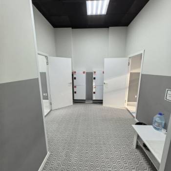 Сдается Нежилое помещение, 140 м²