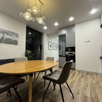 Продается 3-х комнатная квартира, 101 м²