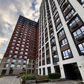 Продается 1-комнатная квартира, 47 м²