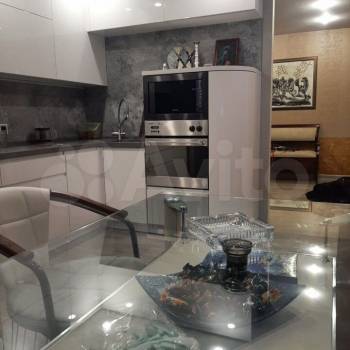 Продается Многокомнатная квартира, 105 м²