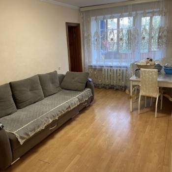 Сдается Многокомнатная квартира, 60 м²